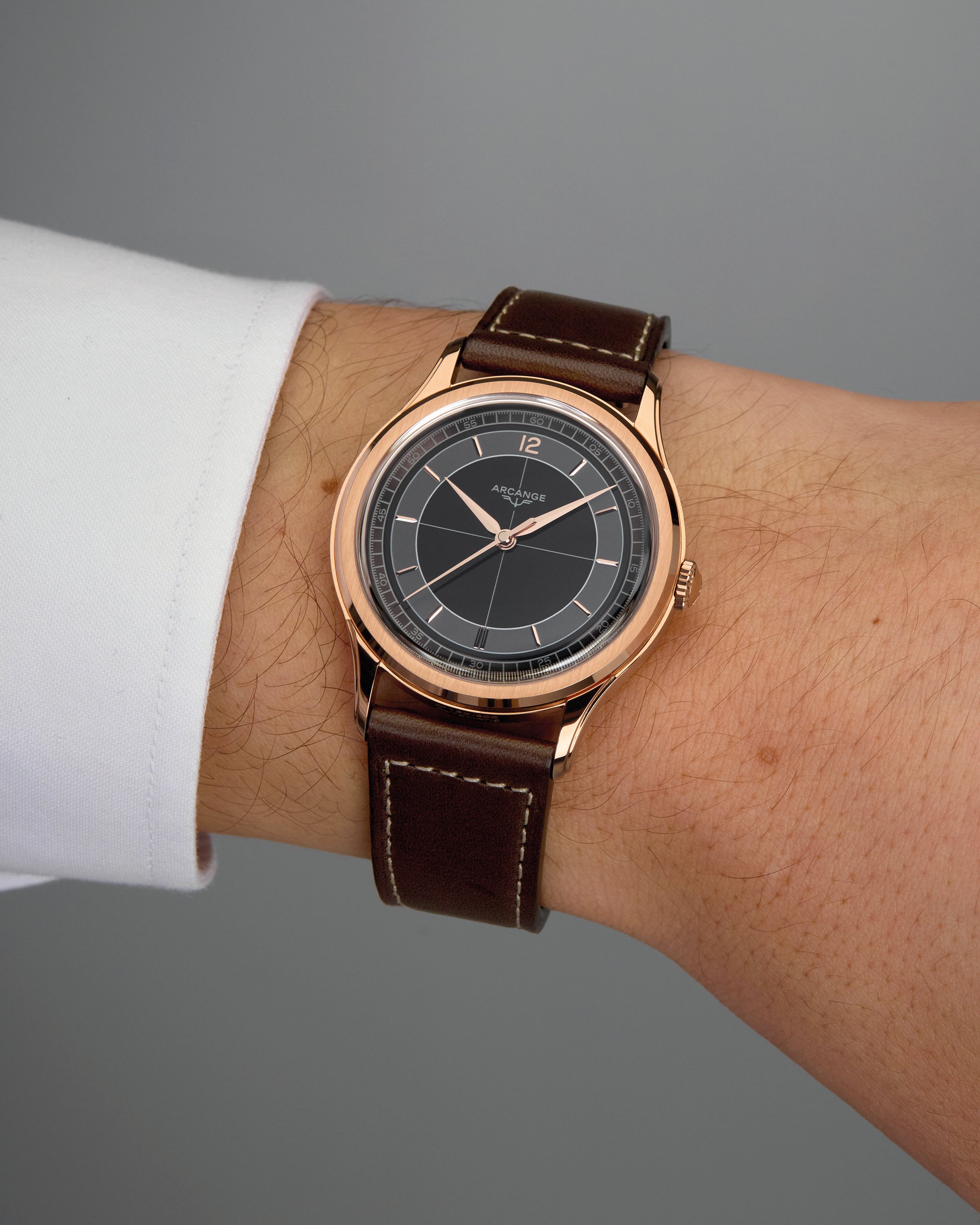 AS05-B Lacquered Black